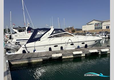 Princess V42 Motorboot 2006, mit Volvo Penta motor, England
