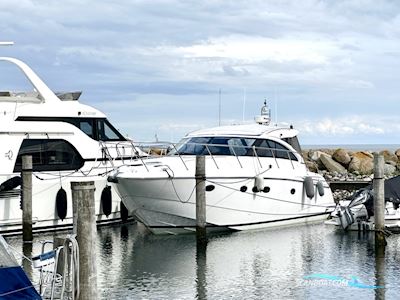 Princess V45 Motorboot 2012, mit Volvo Penta D6-370
 motor, Dänemark