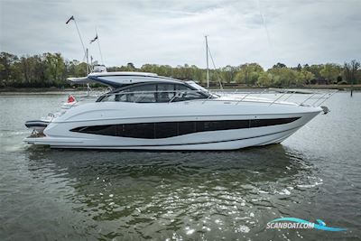 Princess V50 Motorboot 2022, mit 2 x Volvo Ips 650 motor, England