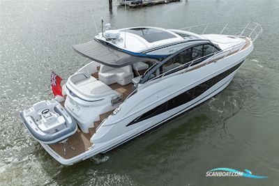 Princess V50 Motorboot 2022, mit 2 x Volvo IPS 650 motor, England