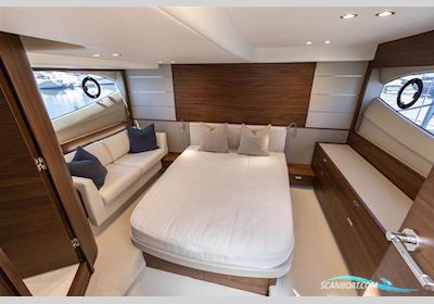 Princess V50 Motorboot 2021, mit 2 x Volvo Ips 650 motor, England