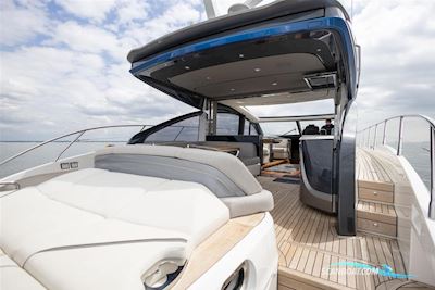 Princess V55 Motorboot 2021, mit 2 x Volvo D13 1000 motor, England