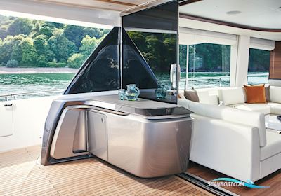 Princess Y85 Motorboot 2025, mit Man V12 motor, England