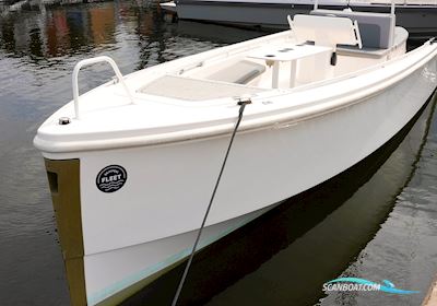 Q24 Club Motorboot 2022, mit 1 ePropulsion Navy 6.0 Evo-L Electric motor, Sweden