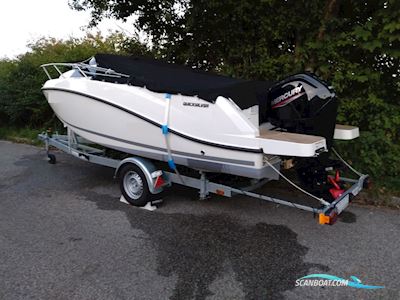 Quicksilver 555 Cabin + Mercury F100 Motorboot 2022, mit Mercury motor, Deutschland