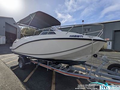 Quicksilver 555 Cabin Motorboot 2021, mit Mercury motor, England