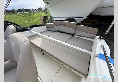 Quicksilver 555 Cabin Motorboot 2022, Niederlande