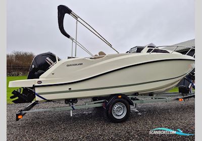 Quicksilver 555 Cabin Motorboot 2022, mit Mercury motor, Dänemark