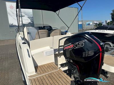 Quicksilver 555 Cabin Motorboot 2019, mit Mercury motor, Niederlande