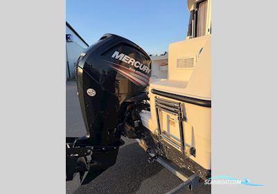 Quicksilver 555 Pilothouse Motorboot 2015, mit Mercury motor, Deutschland
