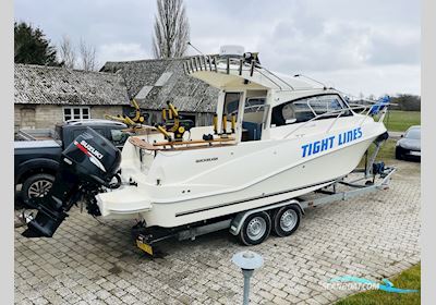 Quicksilver 640 Weekend Motorboot 2011, mit Suzuki DF175 motor, Dänemark