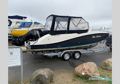 Quicksilver 675 Sundeck (Nedsat 30.000) Motorboot 2013, mit Mercury motor, Dänemark