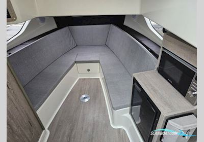 Quicksilver 875 Sundeck Motorboot 2022, mit Mercury motor, England