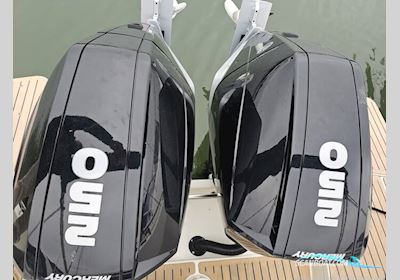 Quicksilver 875 Sundeck Motorboot 2022, mit Mercury motor, England