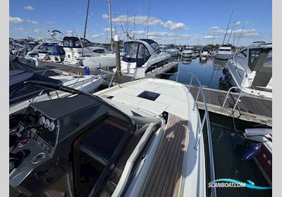 Quicksilver 875 Sundeck Motorboot 2022, mit Mercury motor, England