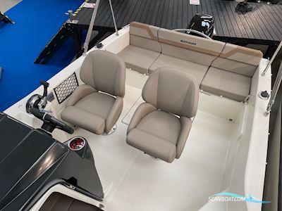 Quicksilver Activ 505 Cabin Motorboot 2025, Dänemark