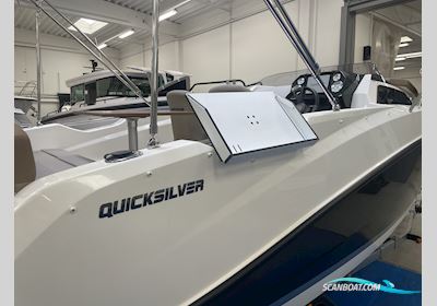 Quicksilver Activ 555 Cabin Motorboot 2021, mit Mercury 115 hk ELPT 4-takt motor, Dänemark