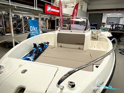 Quicksilver Activ 555 Open NY  Motorboot 2025, Dänemark