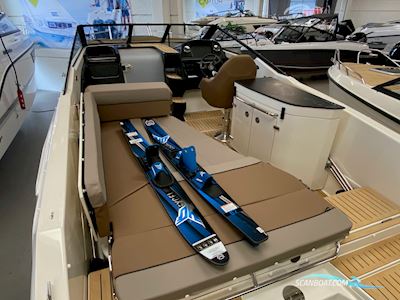 Quicksilver Activ 755 Cruiser Motorboot 2025, Dänemark