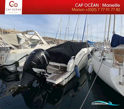 Quicksilver Activ 805 Cruiser Motorboot 2014, mit 
            Mercury
 motor, Frankreich