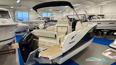 Quicksilver Activ 875 Sundeck Motorboot 2025, mit Mercury 300 hk Verado motor, Dänemark