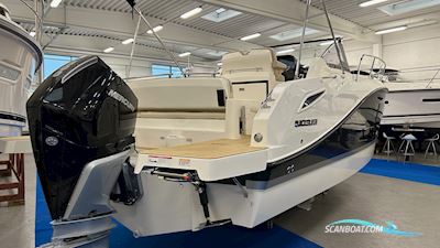 Quicksilver Activ 875 Sundeck Motorboot 2025, mit Mercury 300 hk Verado motor, Dänemark