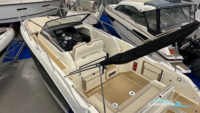 Quicksilver Activ 875 Sundeck Motorboot 2025, mit Mercury 300 hk Verado motor, Dänemark