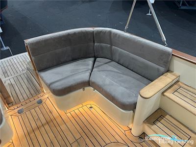 Reeves 36 Motorboot 2021, Niederlande