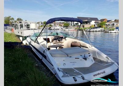 Regal 2250 Motorboot 2005, mit Mercury motor, England