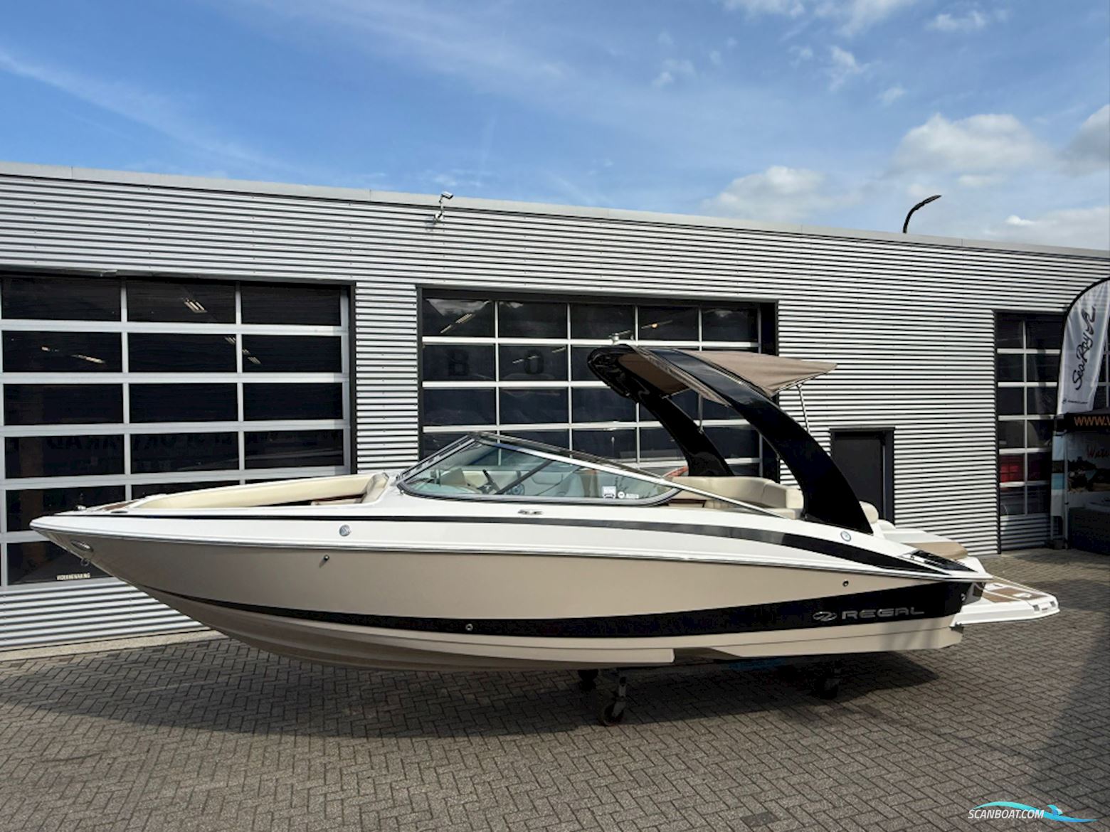 Regal 2500 Bowrider Motorboot 2011, Niederlande