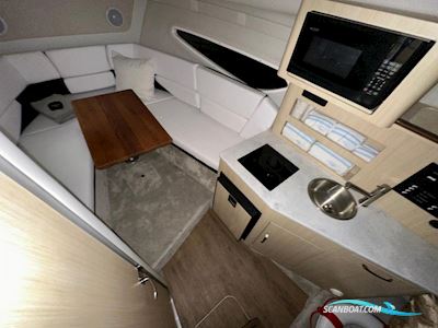Regal 26 Express Cruiser Motorboot 2024, mit Volvo Penta motor, Niederlande