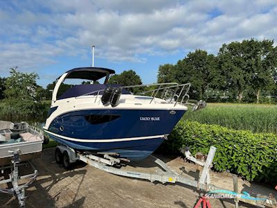 Regal 26 Express Cruiser Motorboot 2024, mit Volvo Penta motor, Niederlande