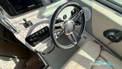 Regal 26 Express Motorboot 2025, mit Volvo Penta motor, England
