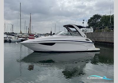 Regal 28 Express Motorboot 2014, mit Mercruiser motor, England