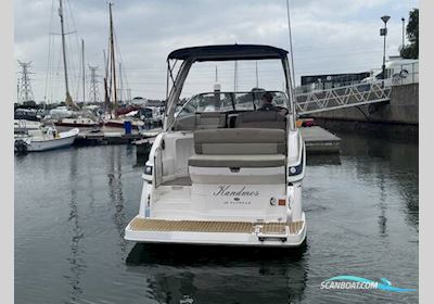 Regal 28 Express Motorboot 2014, mit Mercruiser motor, England