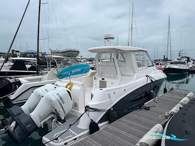 Regal 33 Sav Motorboot 2020, mit Yamaha motor, England