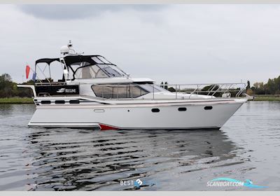 Reline 38SLX Motorboot 2002, mit Samenwerking tussen Vetus, gespecialiseerd in maritieme installaties, en Deutz, een Duitse fabrikant van hoogwaardige dieselmotoren, bekend om betrou motor, Niederlande