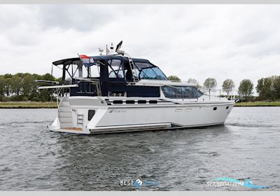 Reline 47SLX Motorboot 2004, mit Samenwerking tussen Vetus, gespecialiseerd in maritieme installaties, en Deutz, een Duitse fabrikant van hoogwaardige dieselmotoren, bekend om betrou motor, Niederlande