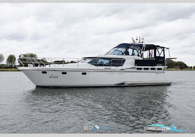 Reline 47SLX Motorboot 2004, mit Samenwerking tussen Vetus, gespecialiseerd in maritieme installaties, en Deutz, een Duitse fabrikant van hoogwaardige dieselmotoren, bekend om betrou motor, Niederlande