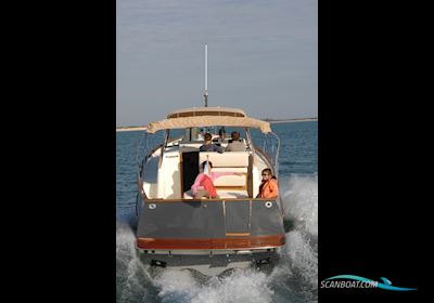 Rhea 850 Open Motorboot 2024, Frankreich