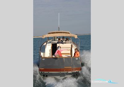 Rhéa 850 Open Motorboot 2024, Frankreich
