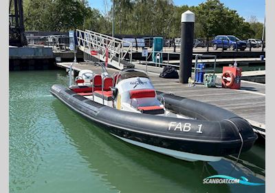 Ribeye 785 S Rib Motorboot 2004, mit 1 x Evinrude G1 Etec motor, England