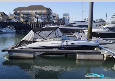 Rinker 246cc Motorboot 2012, mit Volvo Penta motor, England
