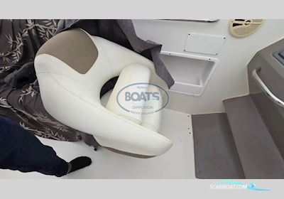 Rinker 262 Captiva Cuddy Motorboot 2006, mit MERCRUISER motor, Frankreich