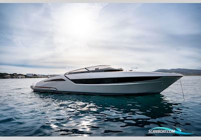 Riva 48 Dolce #03 ELEMENTS Motorboot 2020, Niederlande