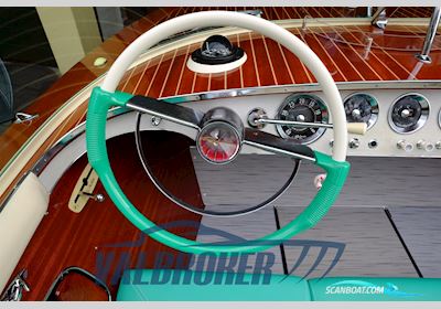 Riva Ariston Motorboot 1961, mit Chrysler motor, Italien