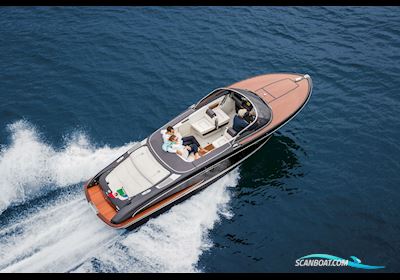 Riva Iseo Motorboot 2023, mit Volvo Penta motor, Dänemark