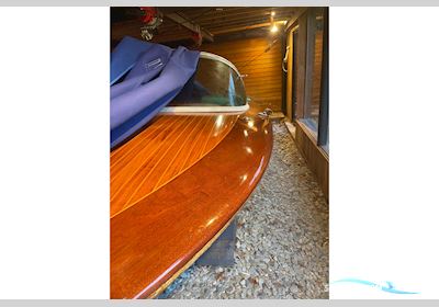 Rival Ariston Motorboot 1964, mit Chrysler motor, England