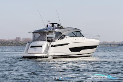 Riviera 4600 SPORT YACHT-PLATINUM EDITION Motorboot 2024, mit Twin diesel - Volvo D8 IPS 800 (442kw/600pk) - 1 x dubbele hendel elektronische besturing (roer) - 2 x joysticks (een aan roer, een aan stuurboord co motor, Niederlande
