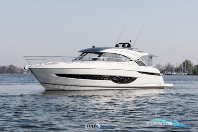 Riviera 4600 SPORT YACHT-PLATINUM EDITION Motorboot 2024, mit Twin diesel - Volvo D8 IPS 800 (442kw/600pk) - 1 x dubbele hendel elektronische besturing (roer) - 2 x joysticks (een aan roer, een aan stuurboord co motor, Niederlande